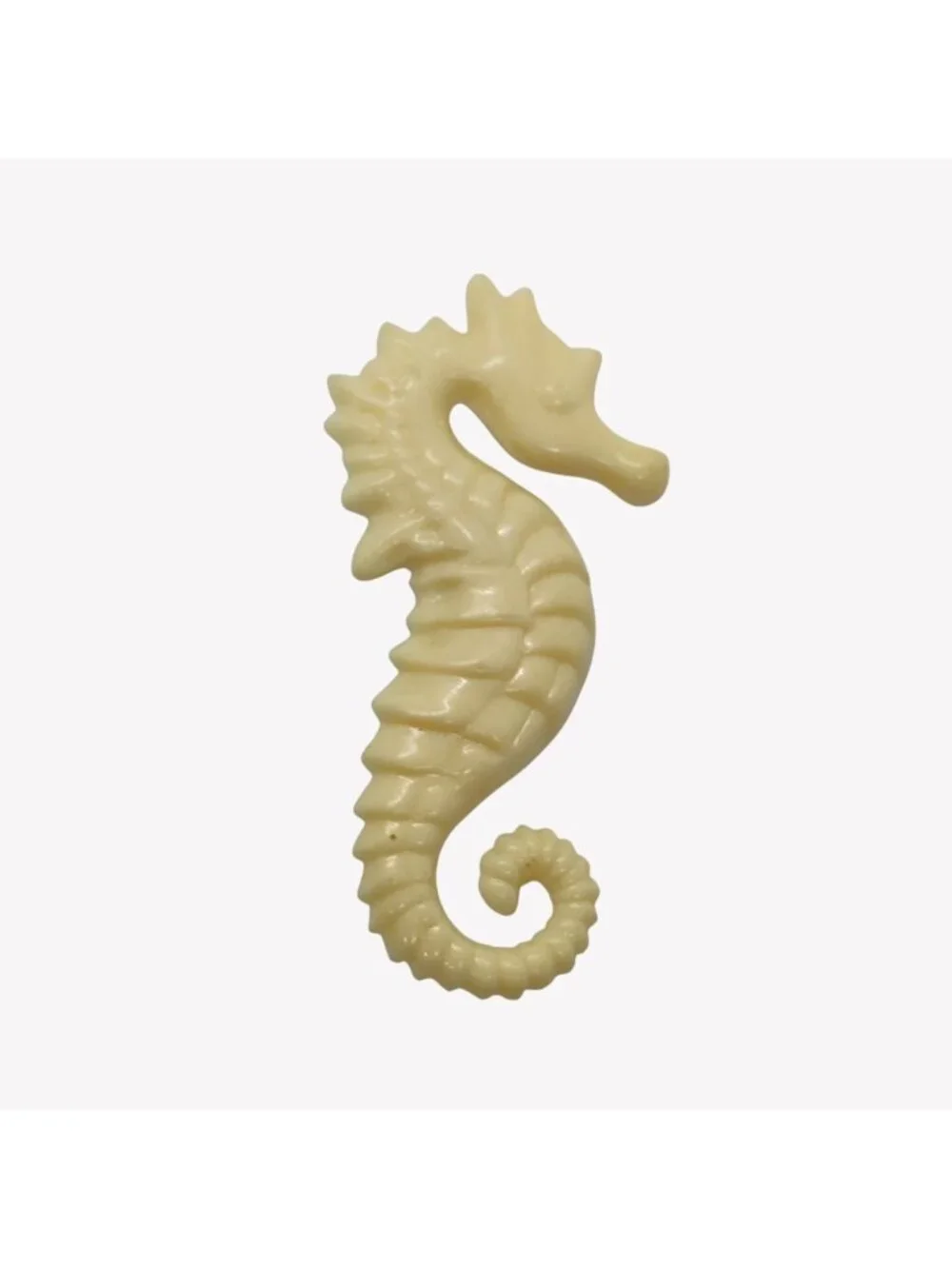 Vintage Plastic Seahorse Brooch Off-White Large 3